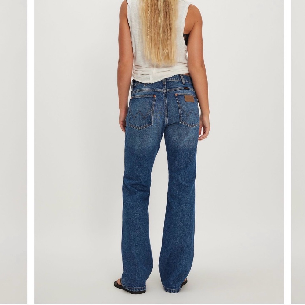 NWT Women’s Wrangler Bootcut rancher jeans sz 30 - Picture 2 of 8